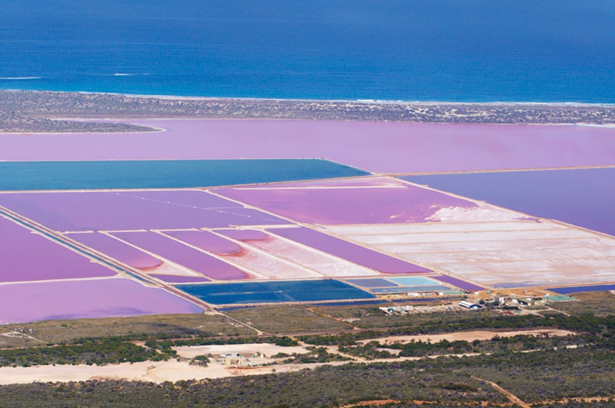 abrolhos-islands-pink-lake-gorges-grand-half-day-flight-from-geraldton_1