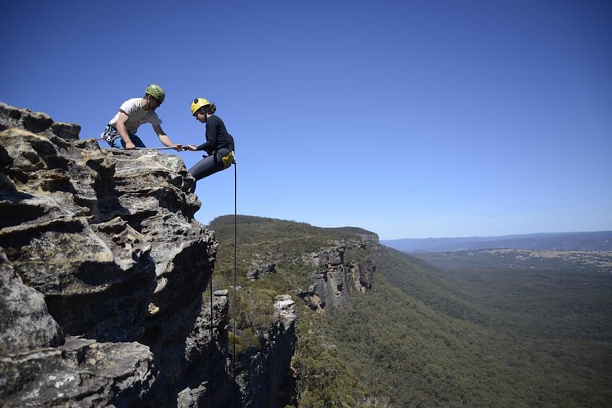 half-day-abseiling-adventure-in-blue-mountains-national-park_1