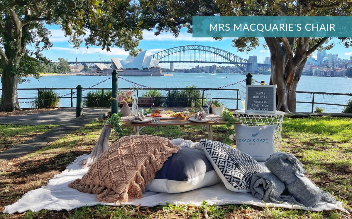 luxury-private-picnic-experience-mrs-macquarie-s-chair_1