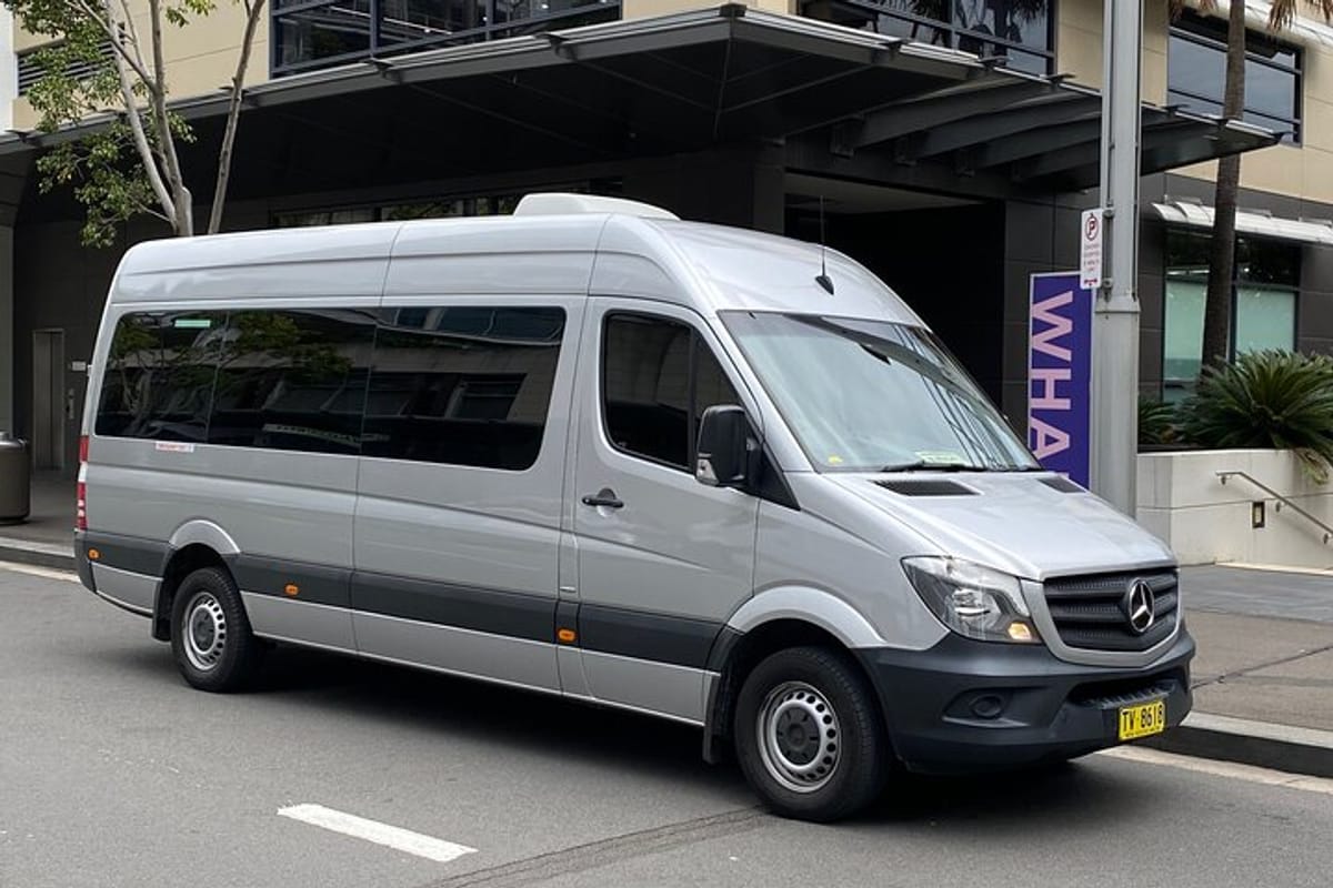 premium-private-transfer-from-sydney-cbd-downtown-to-sydney-airport-1-13-people_1