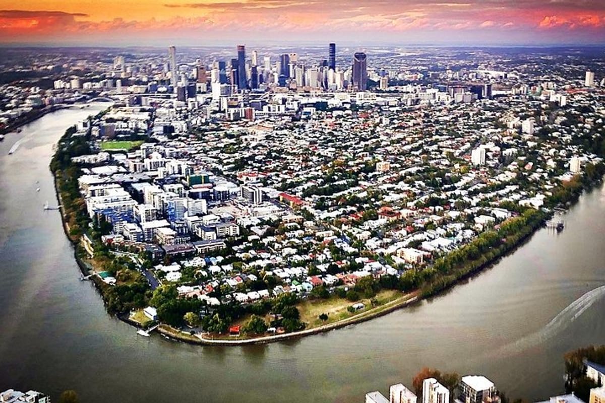private-brisbane-city-helicopter-tour-daytime-flight-experience_1