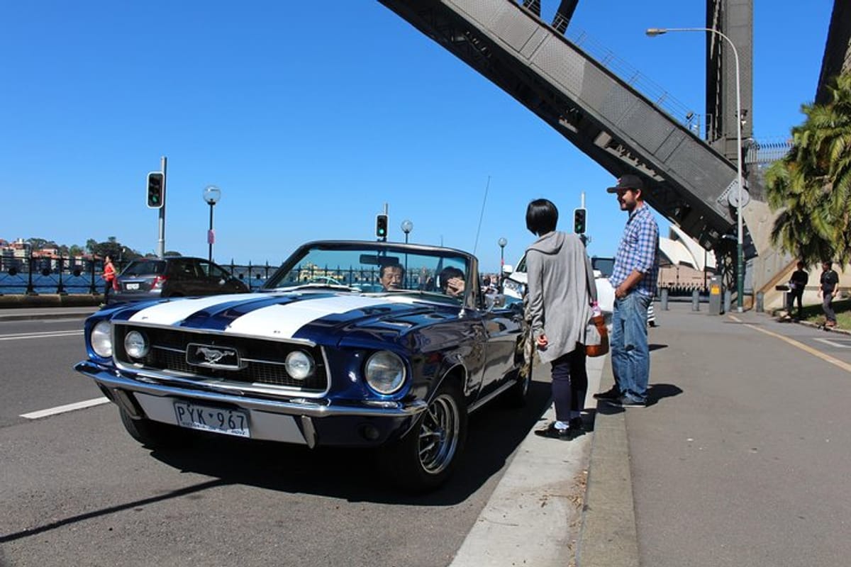 six-bridges-of-sydney-vintage-car-ride-experience_1