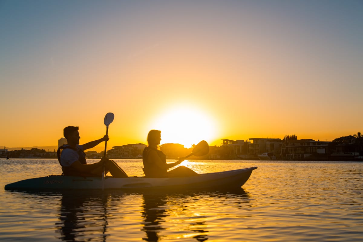 surfers-paradise-sunset-kayak-adventure-australia-pelago0.jpg