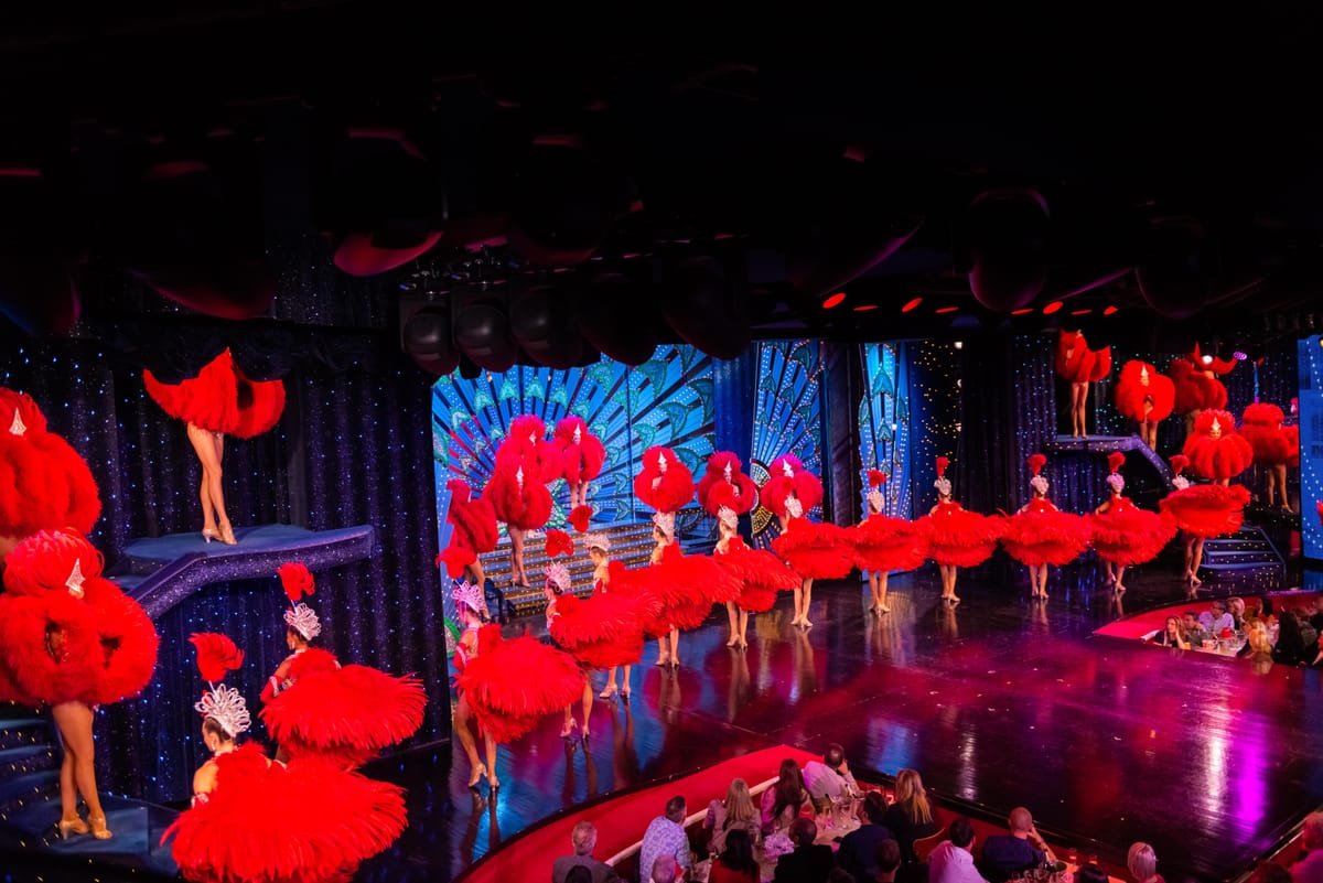 moulin-rouge-cabaret-show-with-drop-off-service-and-dinner_1