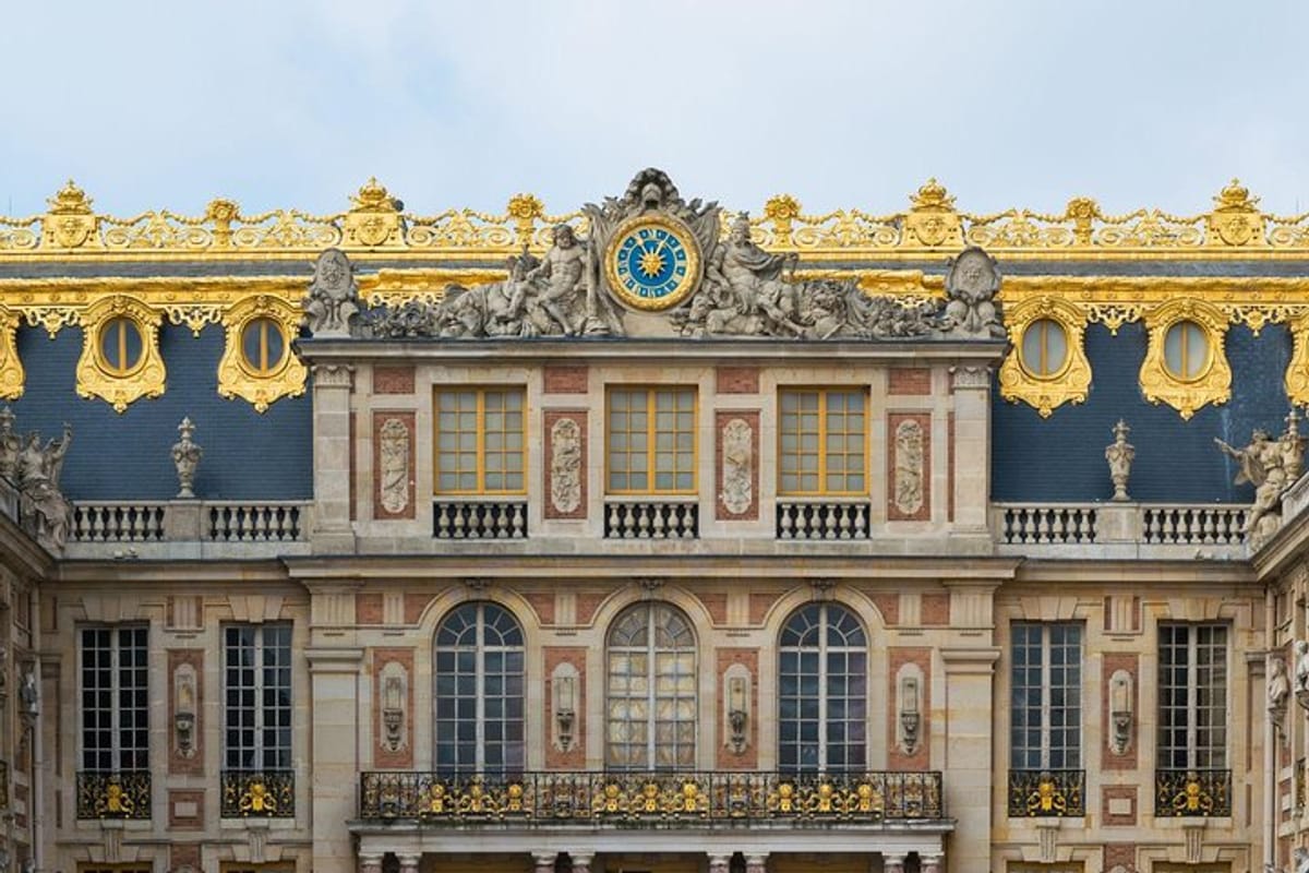 Palace of Versailles Tour with a Private Chauffeur