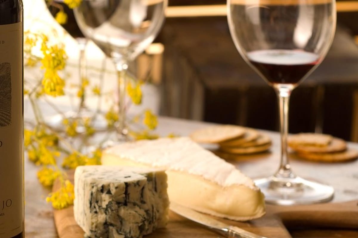 Enjoy delicious French cheeses