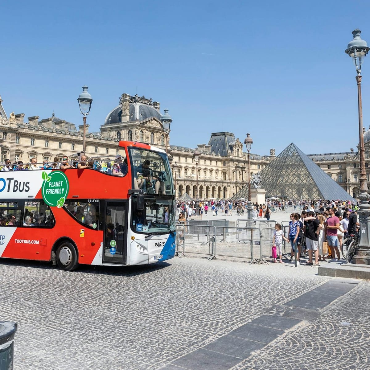 tootbus-paris-capital-of-the-games-hop-on-hop-off-bus-tour_1