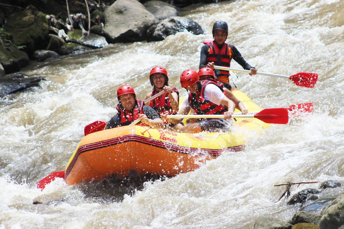 ayung-river-rafting-tour-red-paddle-indonesia-pelago0.jpg