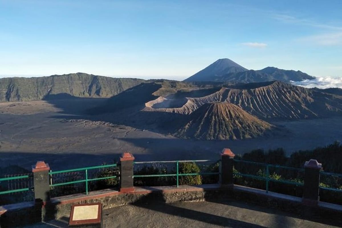 bromo-sunrise-tour-with-start-in-bali-flights-included-1-day-tour_1