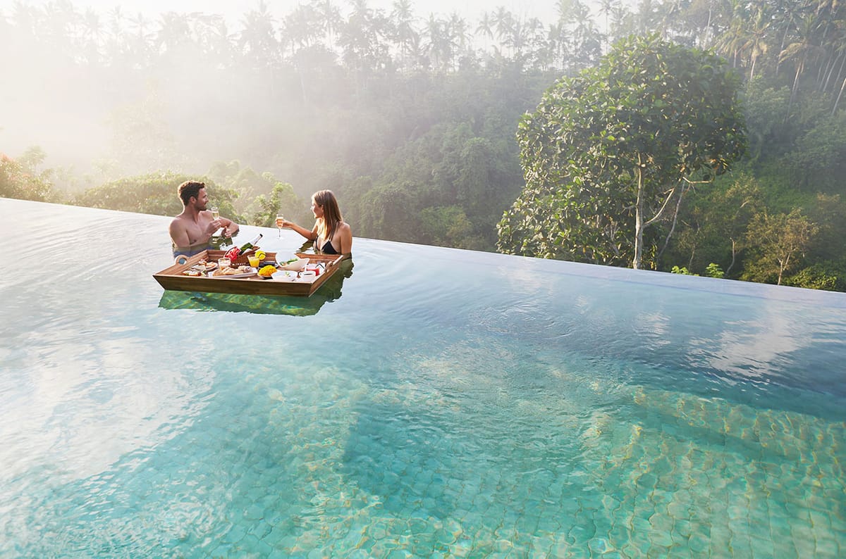 floating-breakfast-kamandalu-resort-indonesia-pelago0.jpg
