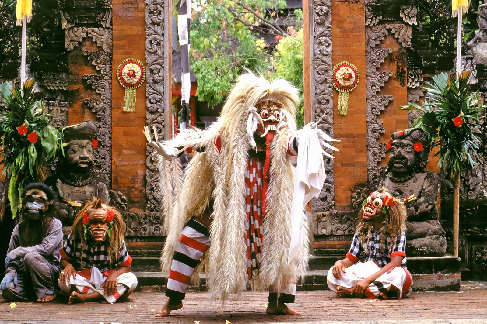 Ubud Barong And Kris Cultural Dance Show Tickets In Bali Pelago