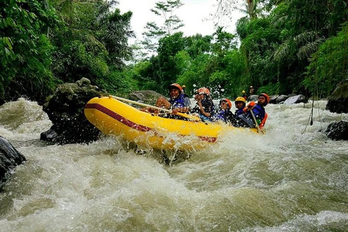 lombok-rafting-with-transport-and-lunch_1