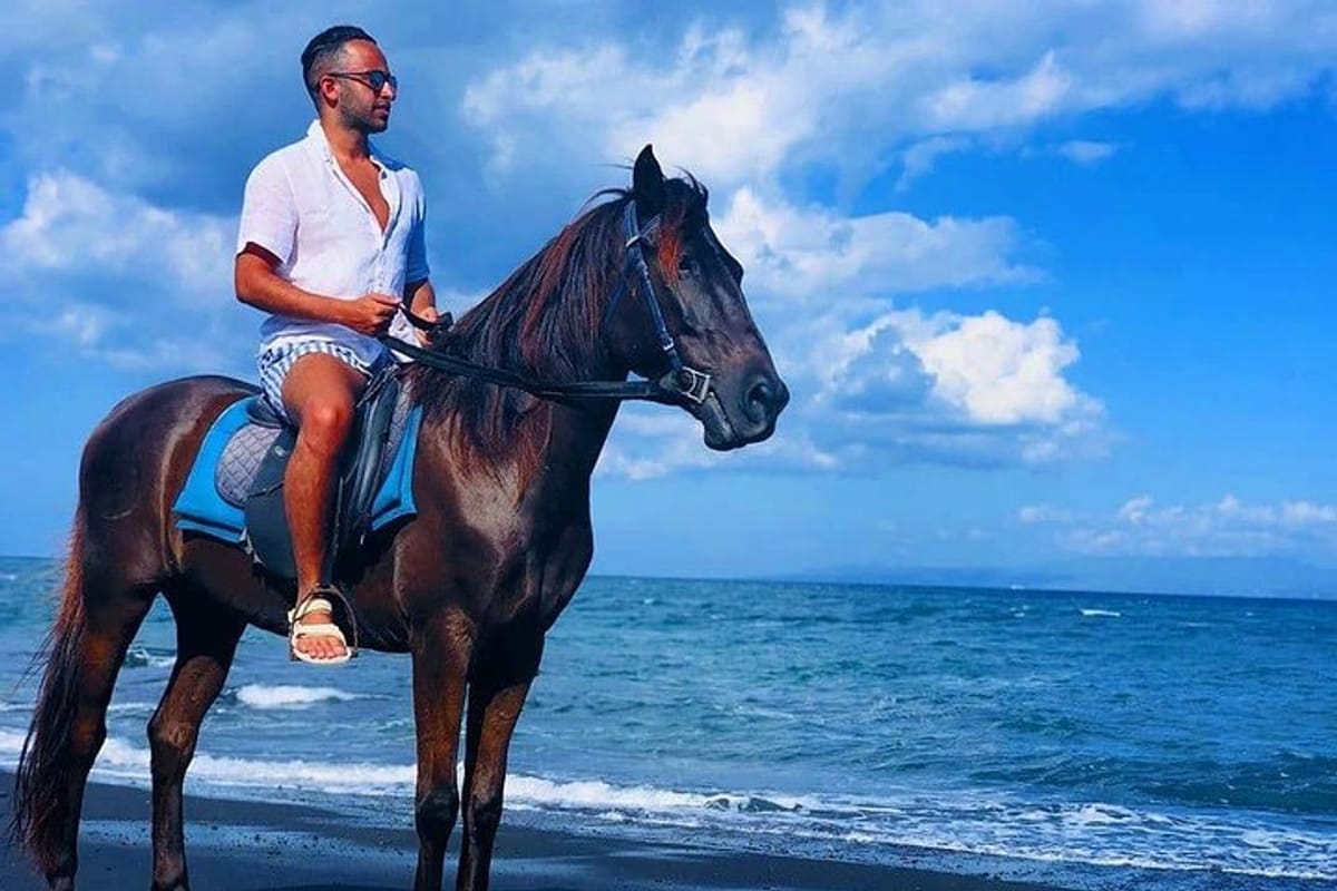 private-bali-horse-riding-in-seminyak-beach-limited-experiance_1
