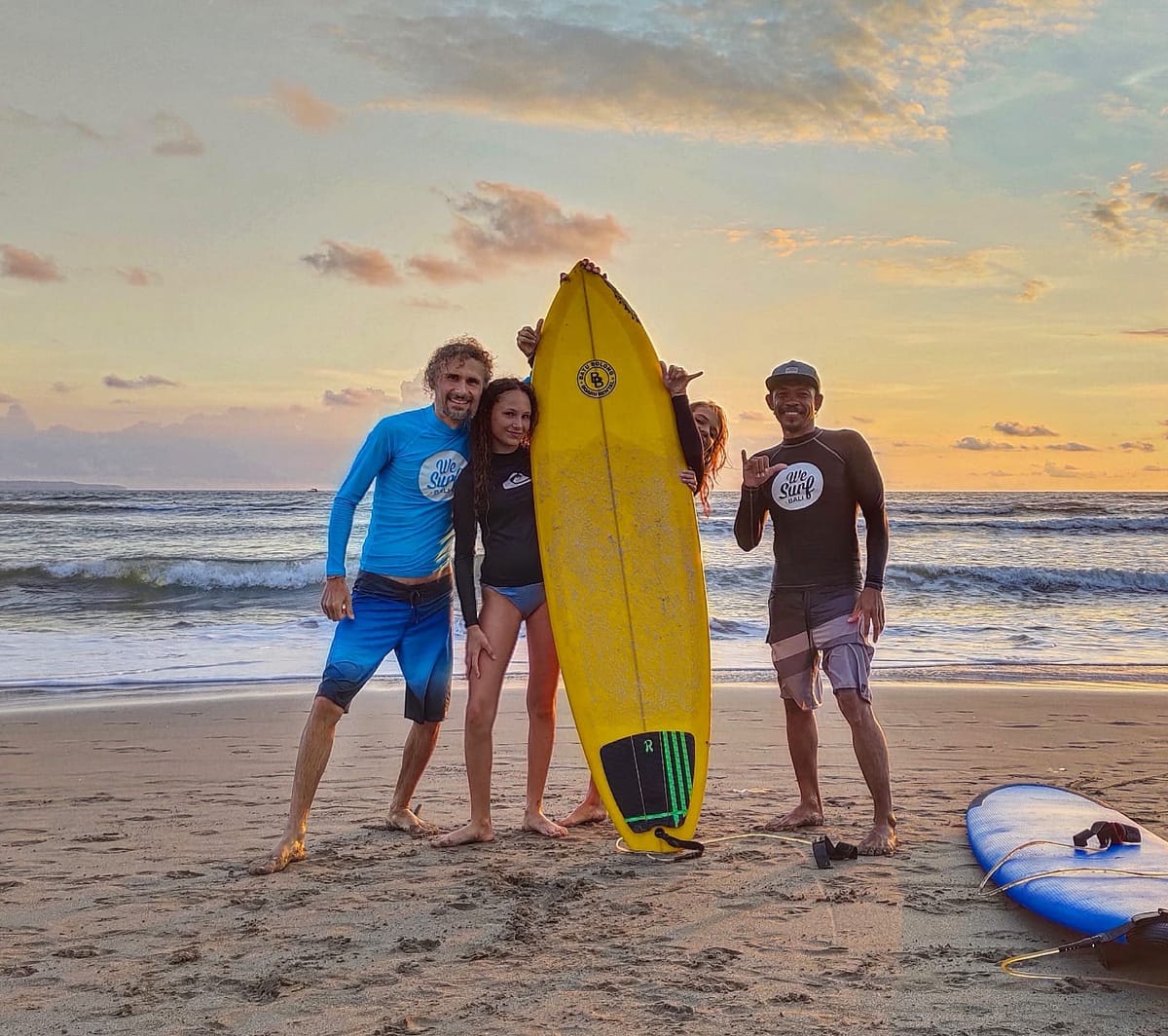 surfing-lesson-seminyak-beach-indonesia-pelago0.jpg