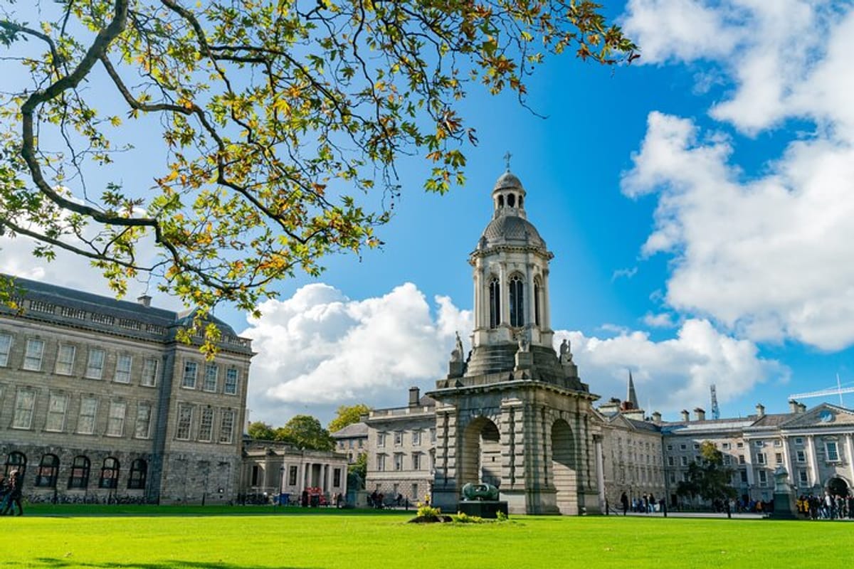 private-dublin-tour-with-trinity-college-old-library_1