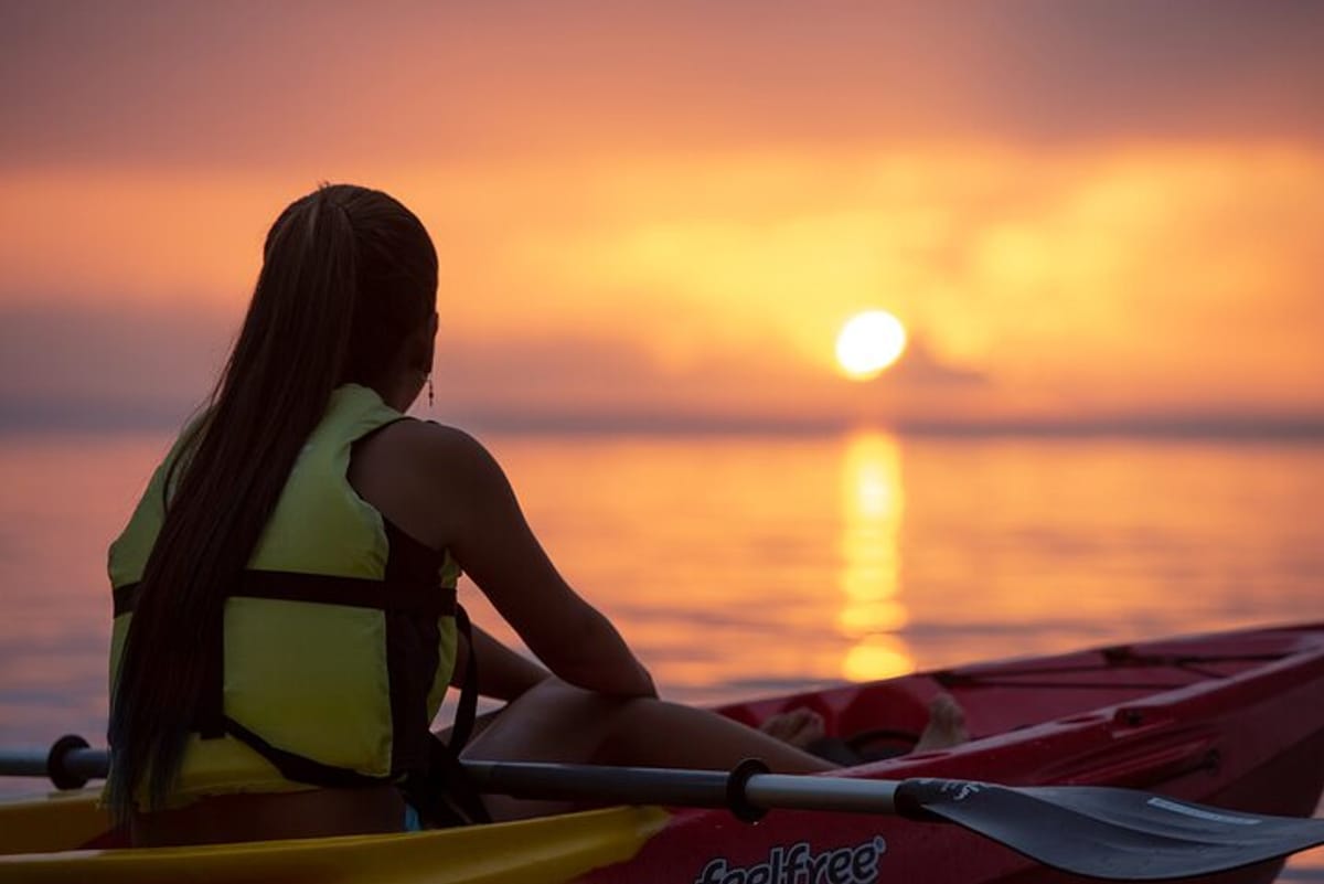 miyakojima-sunset-kayak-tour_1
