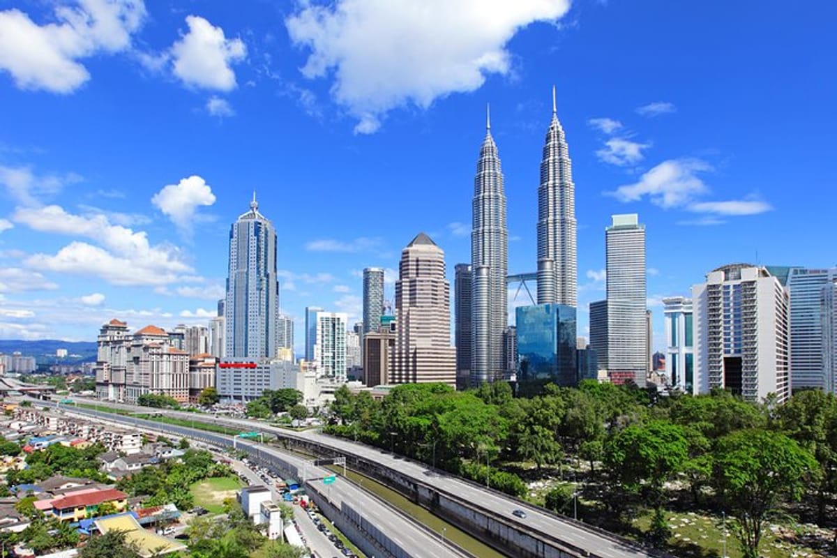 kuala-lumpur-over-night-packages-with-return-airport-transfer_1