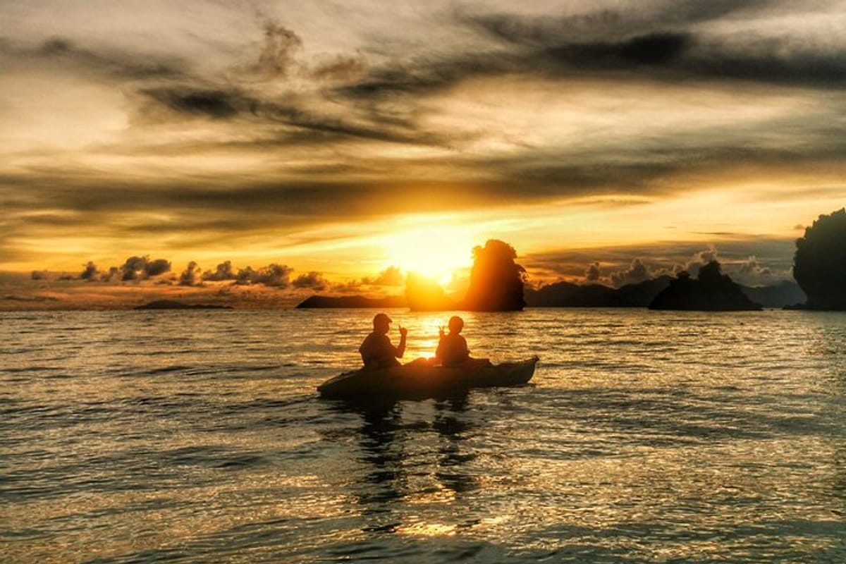langkawi-sunset-kayaking-adventure-with-nature-guide_1
