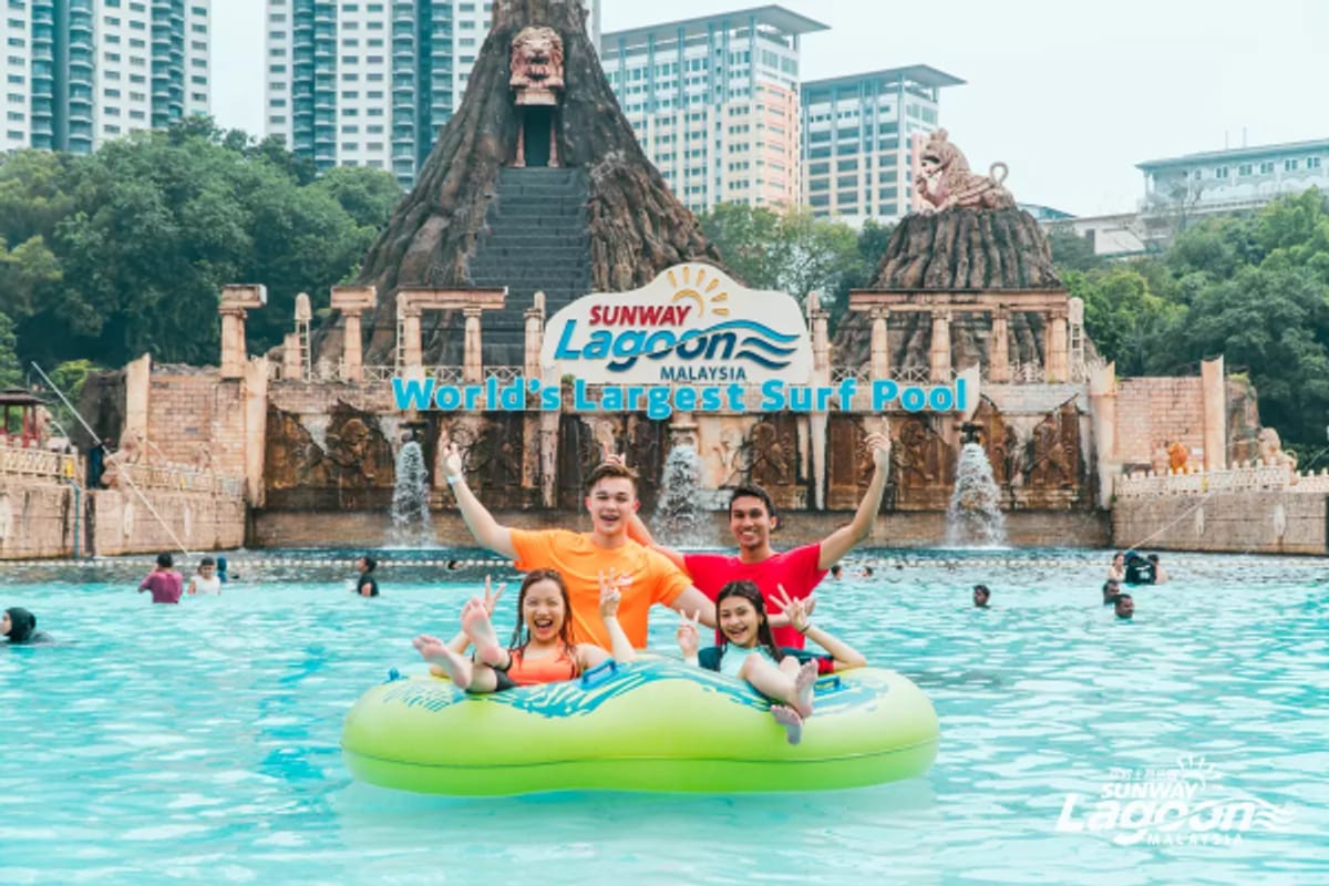 sunway-lagoon-amusement--water-park-malaysia-pelago0.jpg