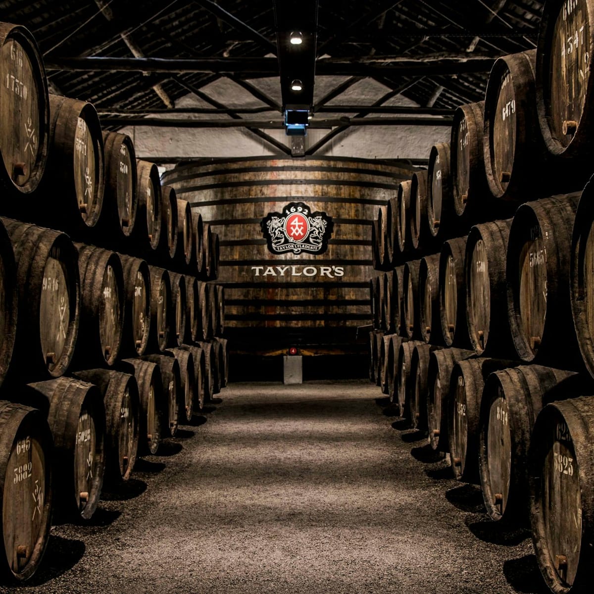 taylor-s-port-cellars-winery-visit-wine-tasting_1