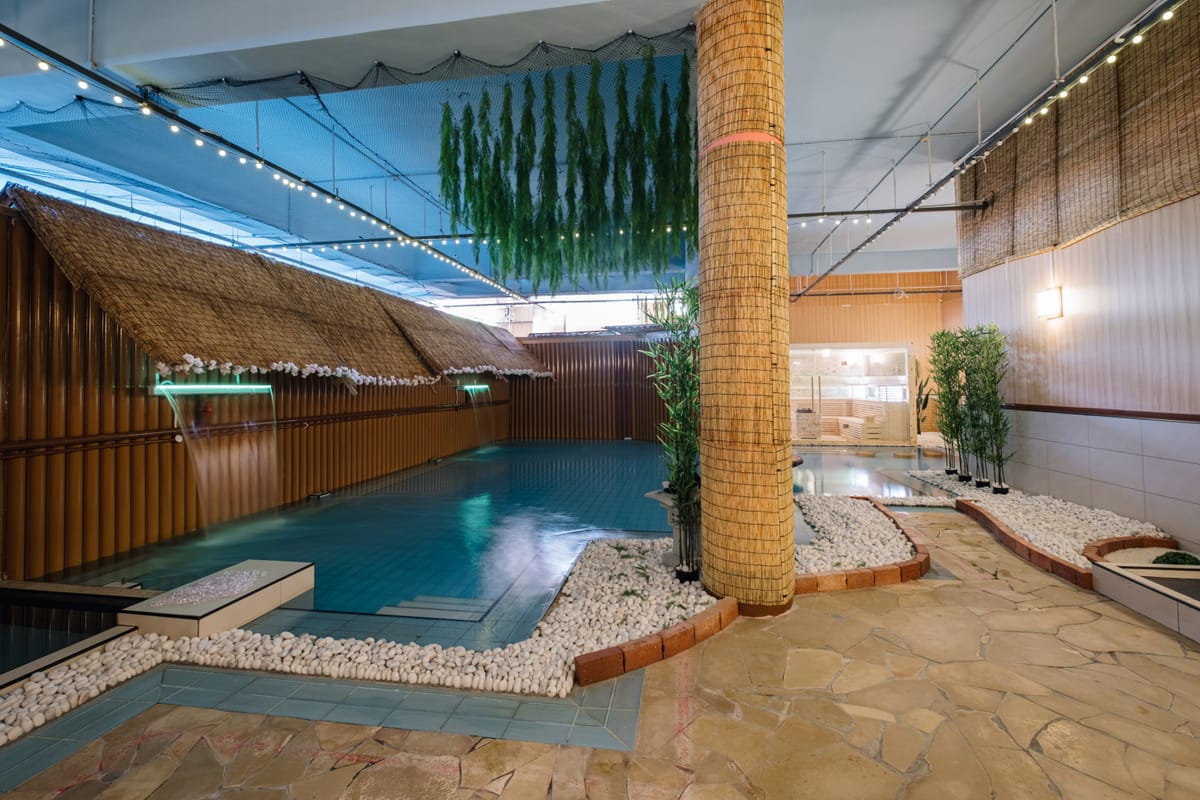 Take a relaxing soak in Joya Onsen Cafe's public indoor onsen (hot springs) for an indulgent Japanese spa to soothe your nerves.