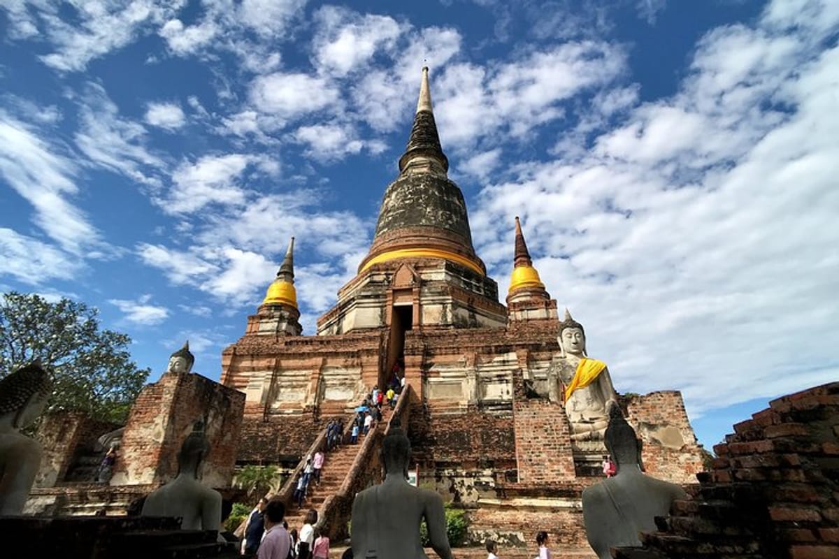 amazing-ayutthaya-day-trip-from-bangkok_1