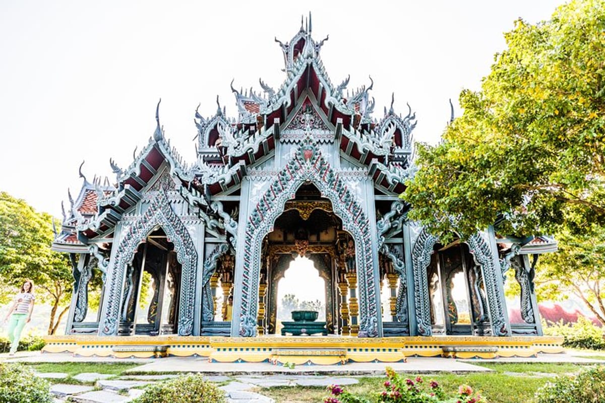 ancient-city-mueang-boran-entrance-tickets-with-hotel-transfer_1