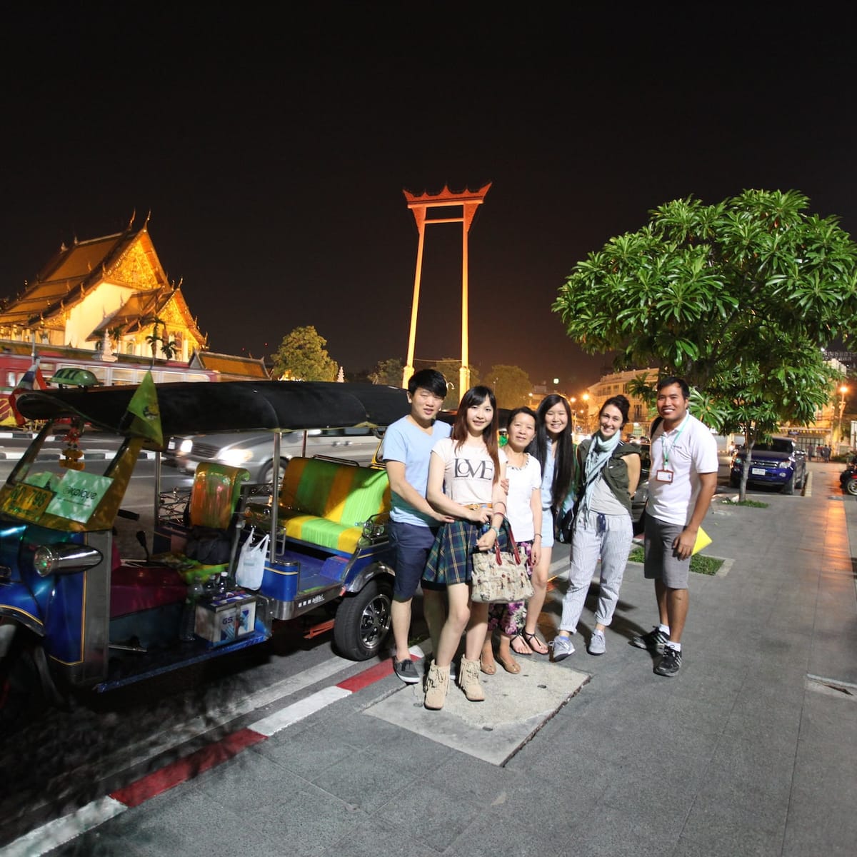 bangkok-by-night-tuk-tuk-adventure_1