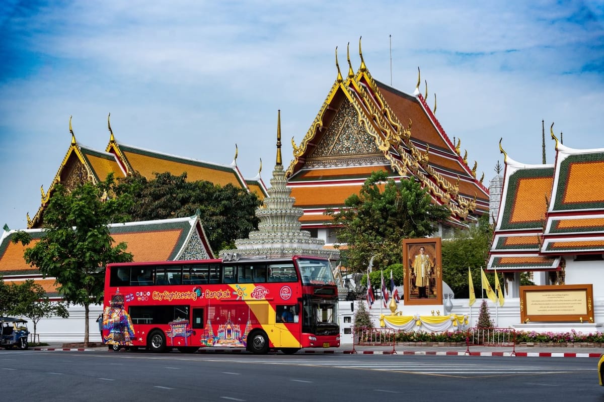 bangkok-hopon-hopoff-bus-tour-by-elephant-bus-tours_1