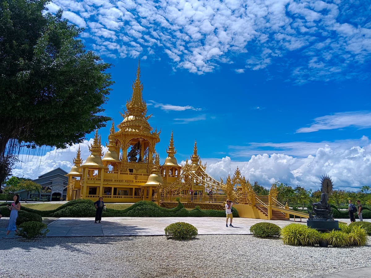 chiang-rai-private-tour-temples-singha-park-thailand-pelago0.jpg