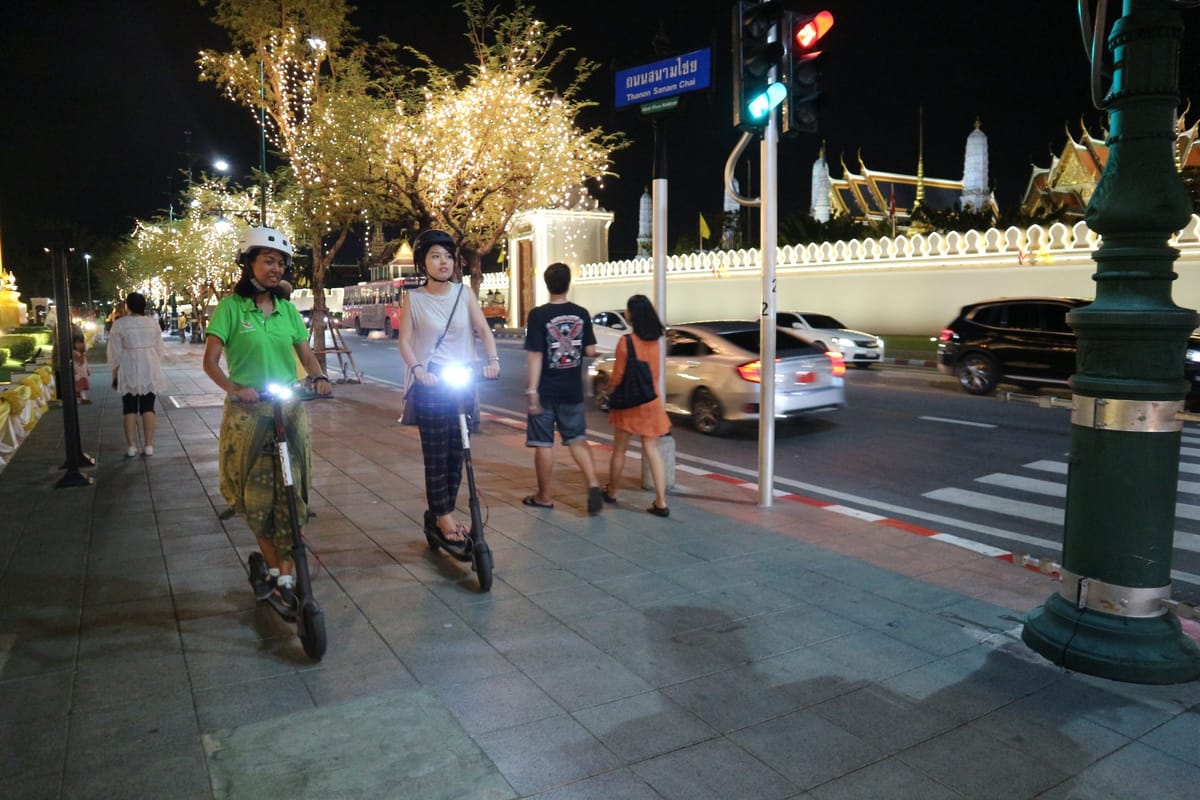 escooter-night-tour-street-food-thailand-pelago0.jpg