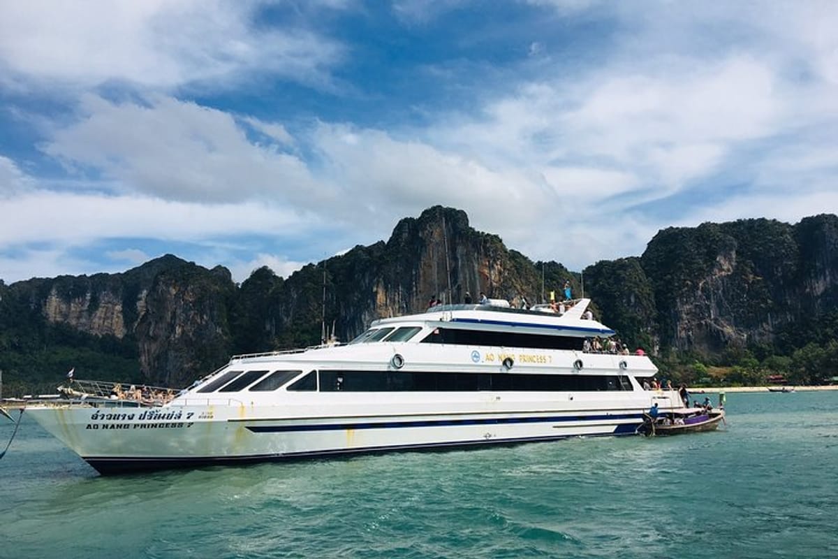 ferry-transfer-krabi-phuket-thailand-pelago0.jpg