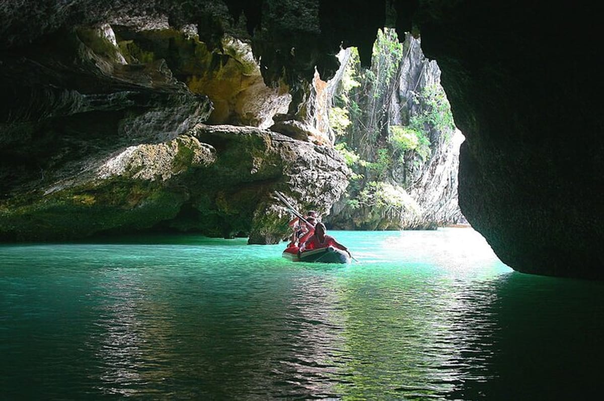 hong-island-cave-by-canoe-with-lunch_1