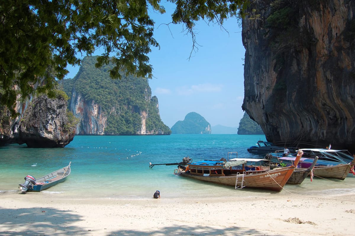 hong-island-private-boat-thailand-pelago0.jpg