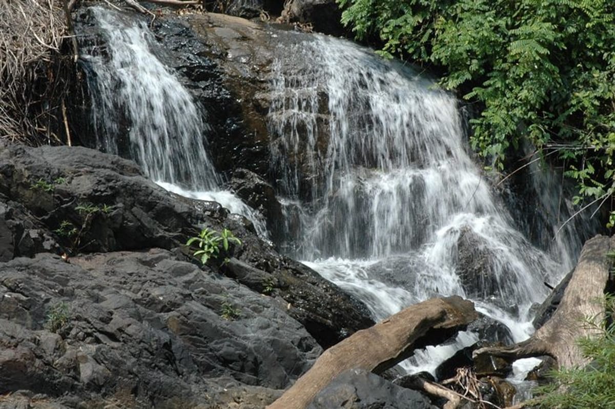 local-life-kmt-village-pha-sua-waterfall-and-pang-oung_1
