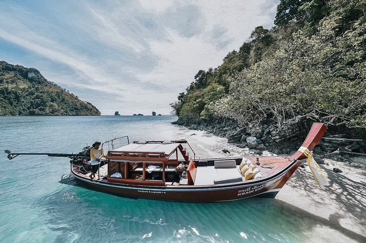 private-luxury-longtail-boat-krabi-thailand-pelago0.jpg