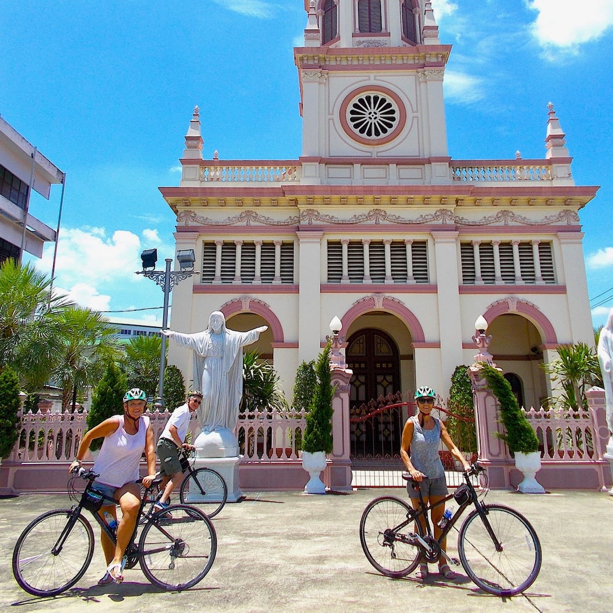 siam-boran-bangkok-city-tour-follow-me-bike-tours_1