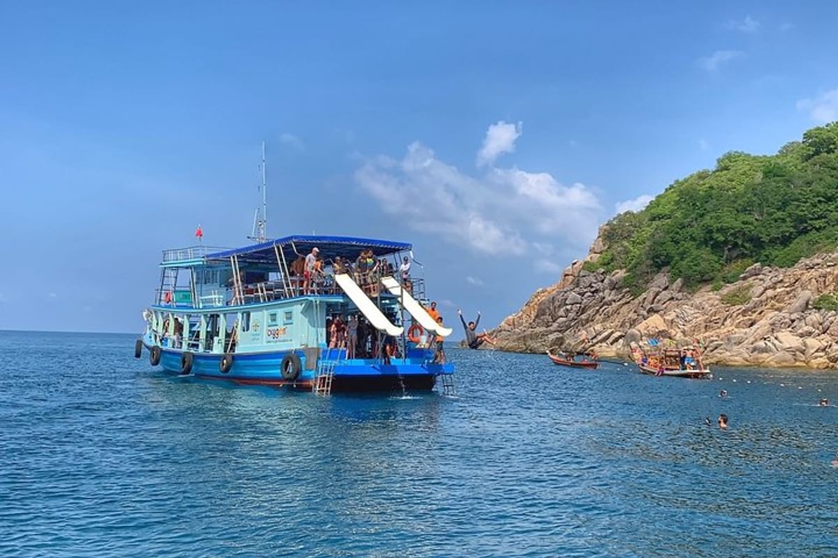 snorkel-trip-to-koh-nangyuan-and-bays-of-koh-tao-by-the-oxygen_1
