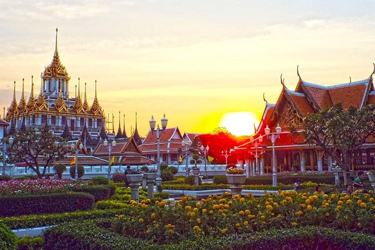 sunset-selfie-tour-with-bangkok-landmark-and-dinner-at-china-town_1