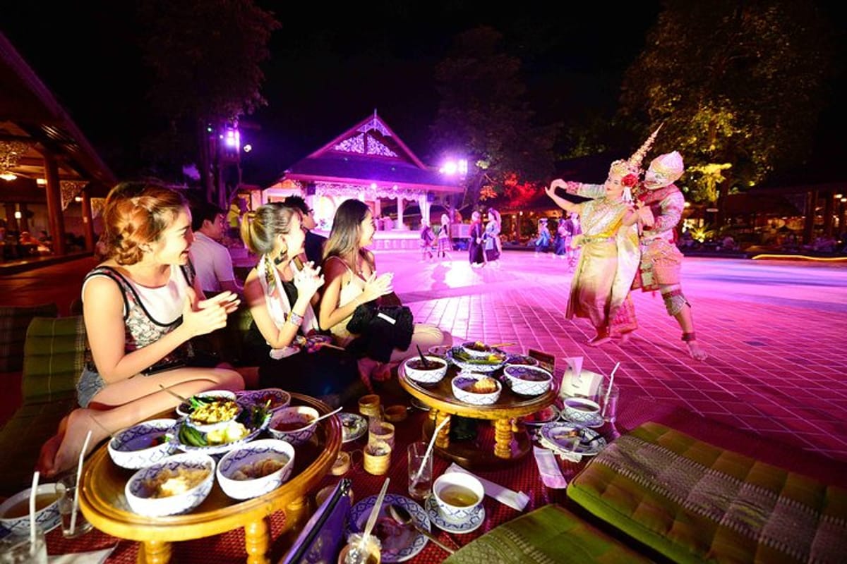 thai-northern-style-khantoke-dinner-and-cultural-show-admission-ticket_1