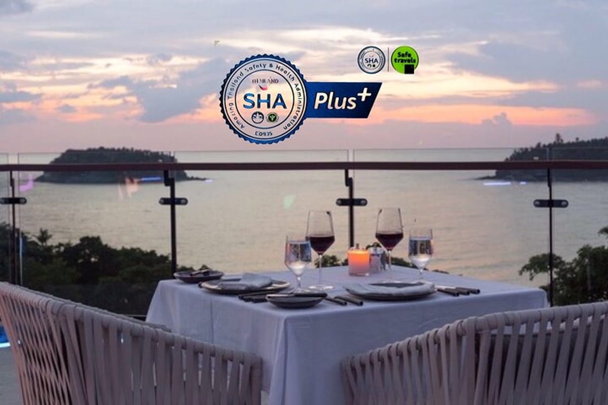 twilight-stylish-sky-set-dinner-the-sis-kata-resort_1