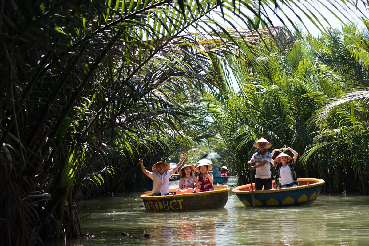 hoi-an-ancient-town-and-basket-boat-tour-from-da-nang_1